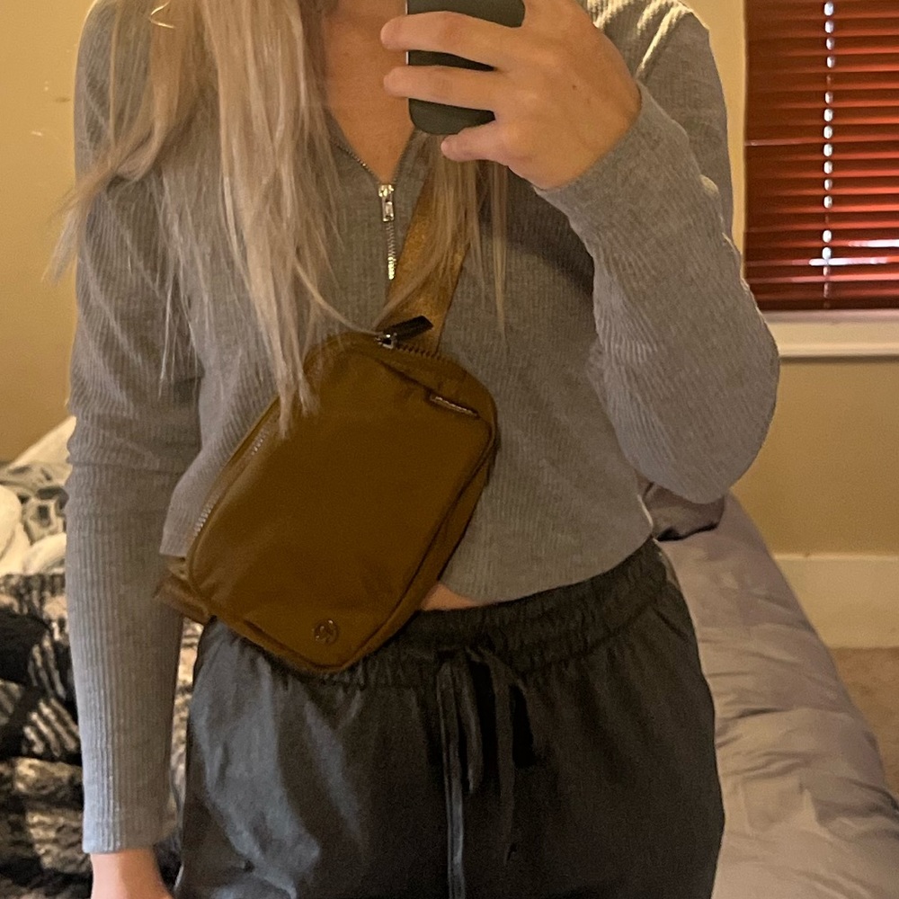 Lululemon belt bag